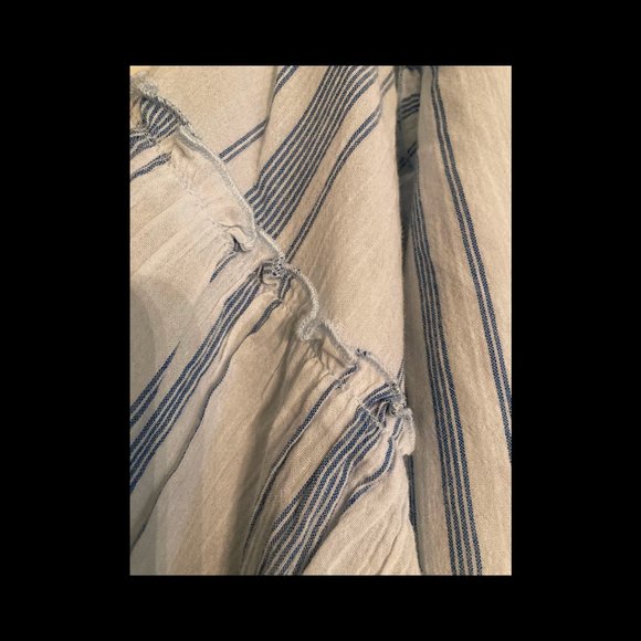 NWOT Given Kale Blue and White Blouse - Picture 3 of 4